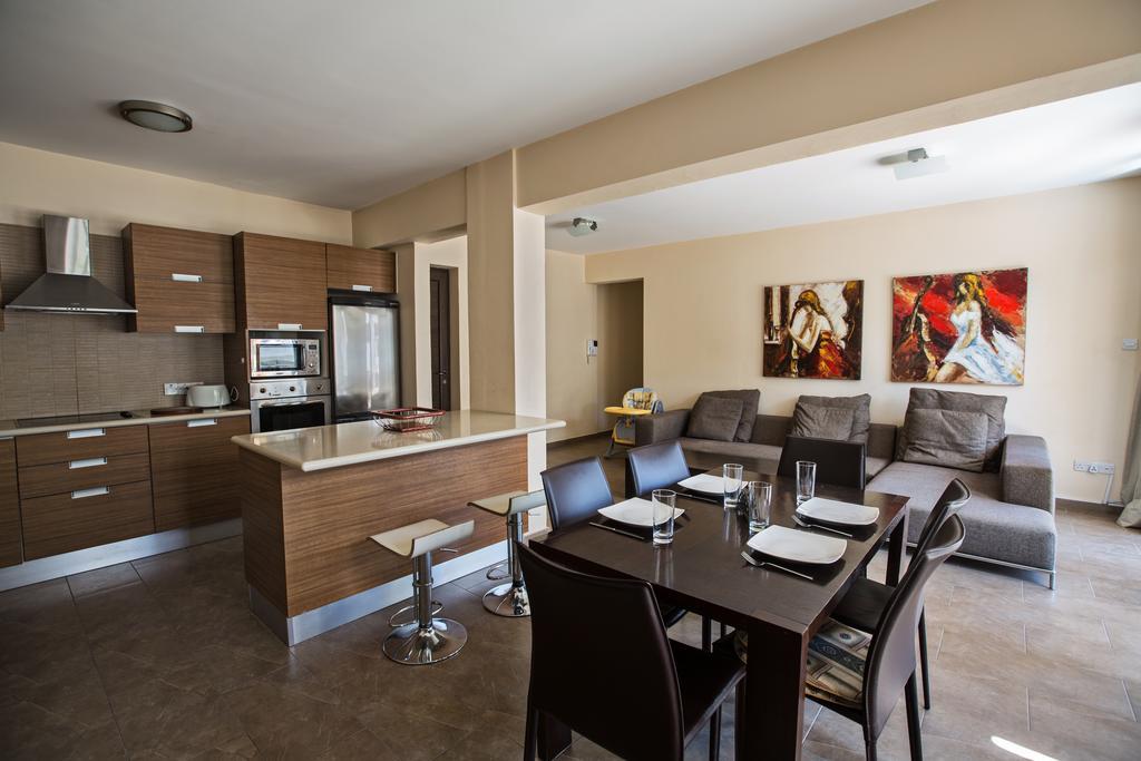 Napiana Apartments Ayia Napa Phòng bức ảnh