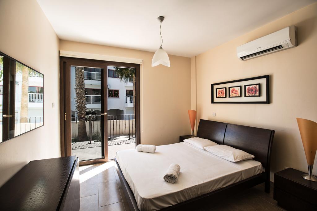 Napiana Apartments Ayia Napa Phòng bức ảnh