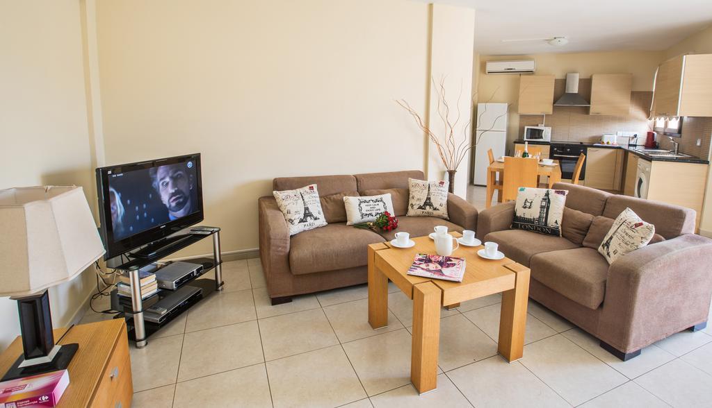 Napiana Apartments Ayia Napa Phòng bức ảnh
