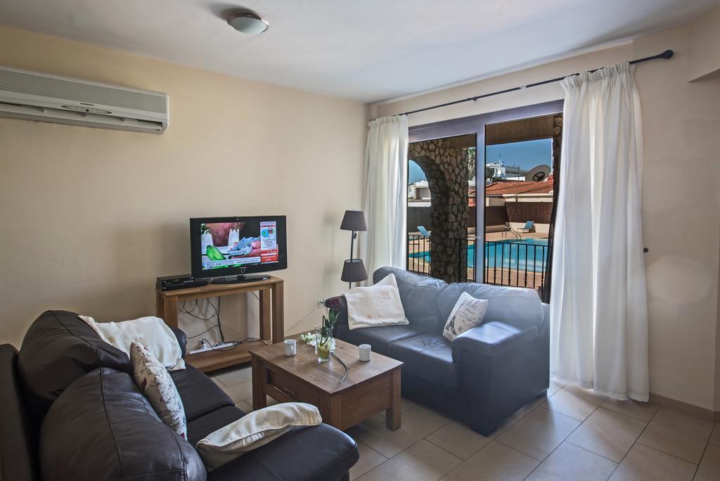 Napiana Apartments Ayia Napa Ngoại thất bức ảnh