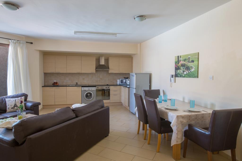 Napiana Apartments Ayia Napa Ngoại thất bức ảnh