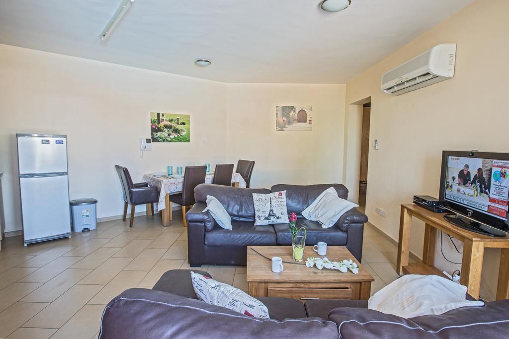 Napiana Apartments Ayia Napa Ngoại thất bức ảnh